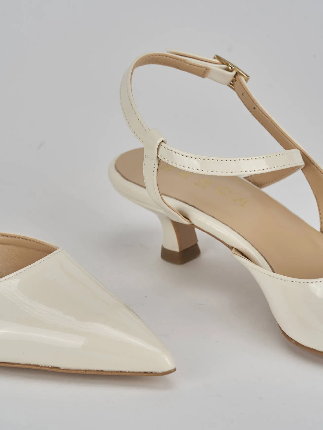 Slingback tacco 4cm vernice bianco