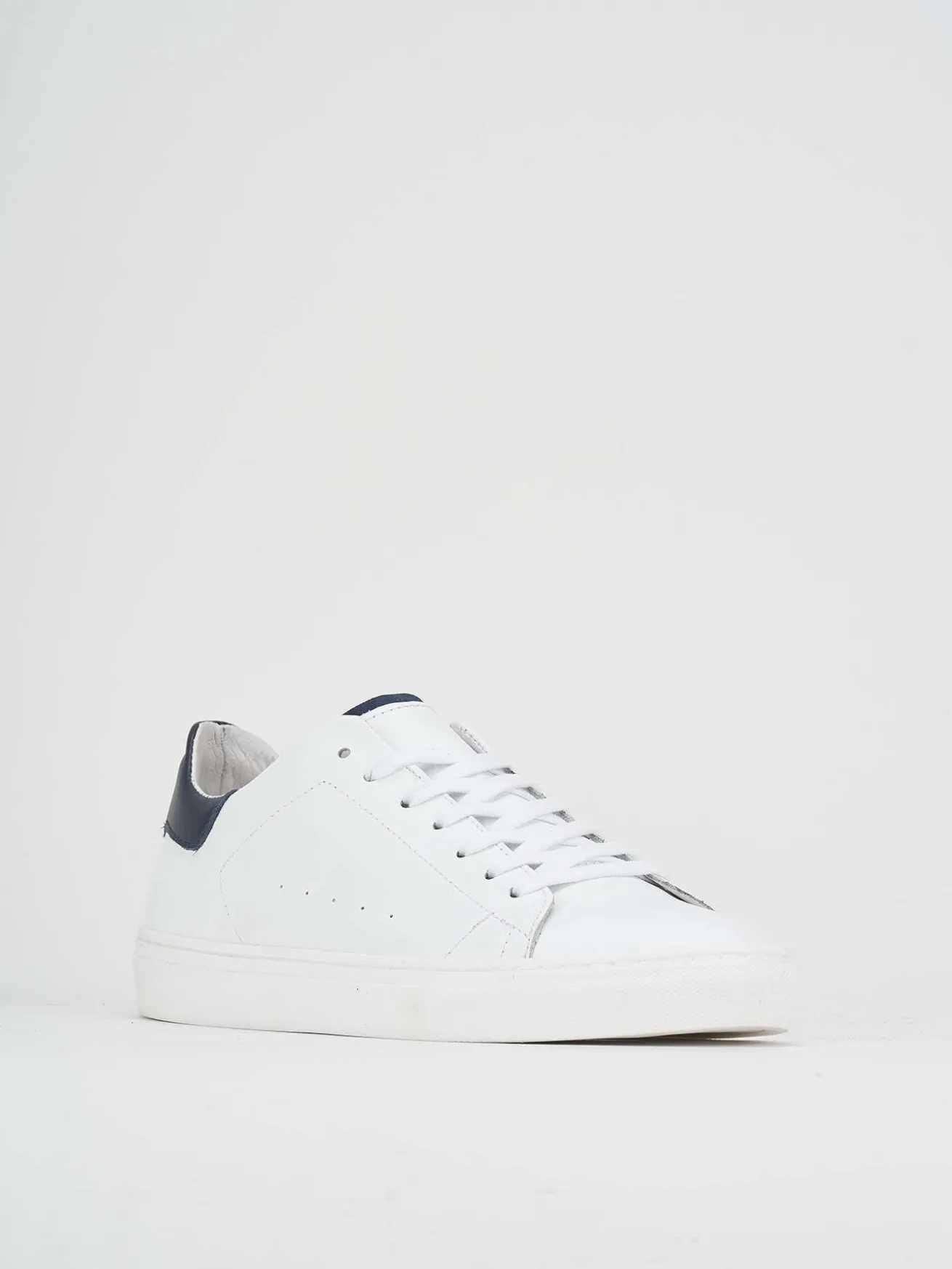Sneakers bianco pelle