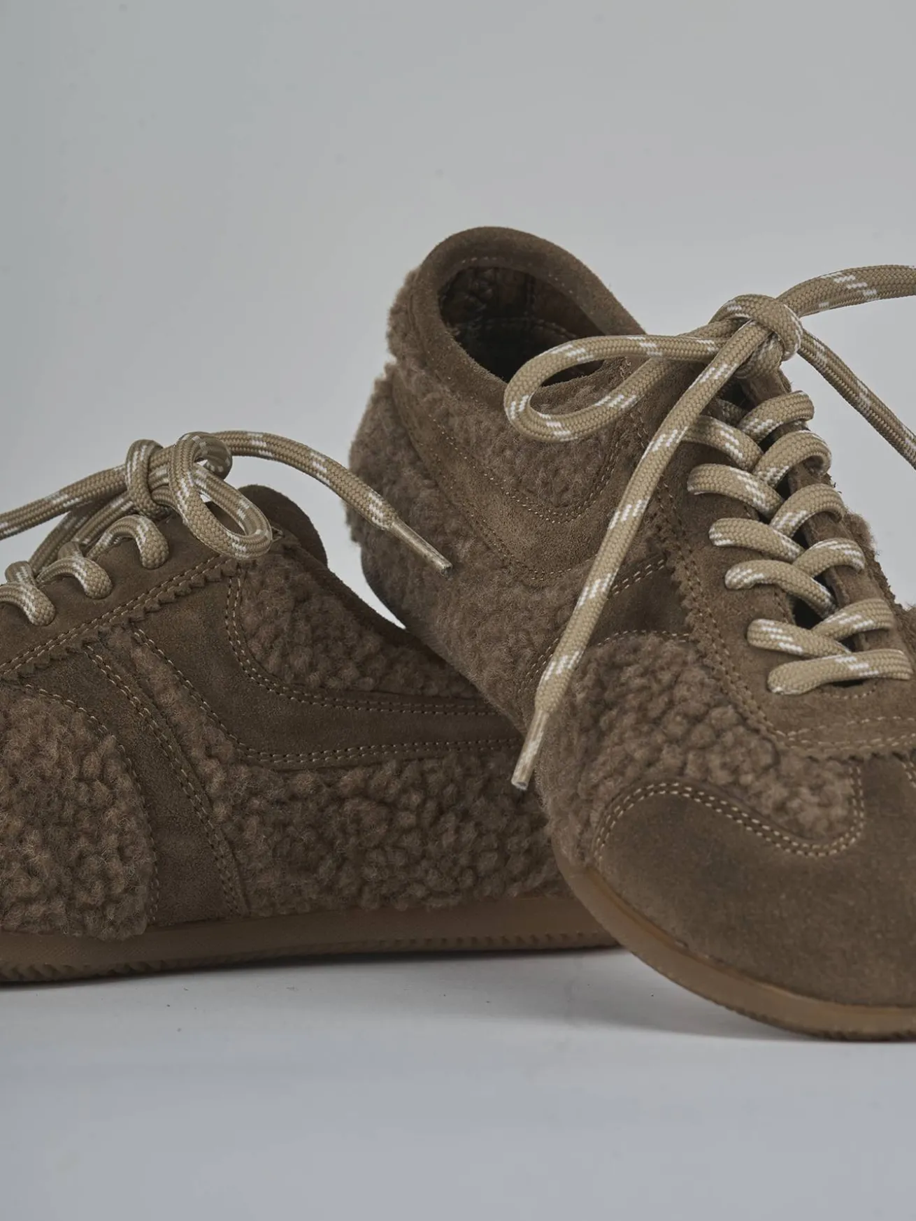 Sneakers camoscio beige