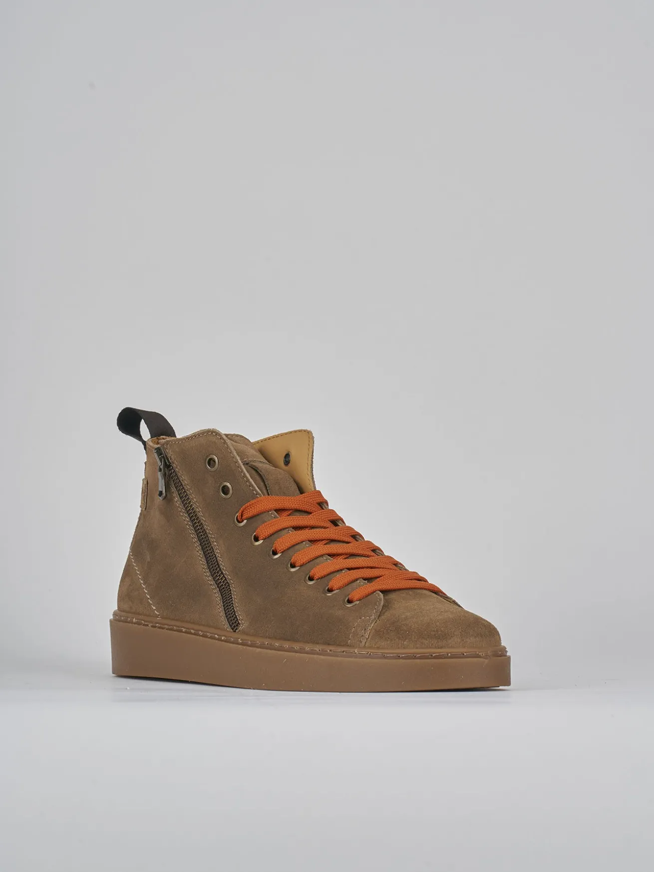 Sneakers camoscio marrone