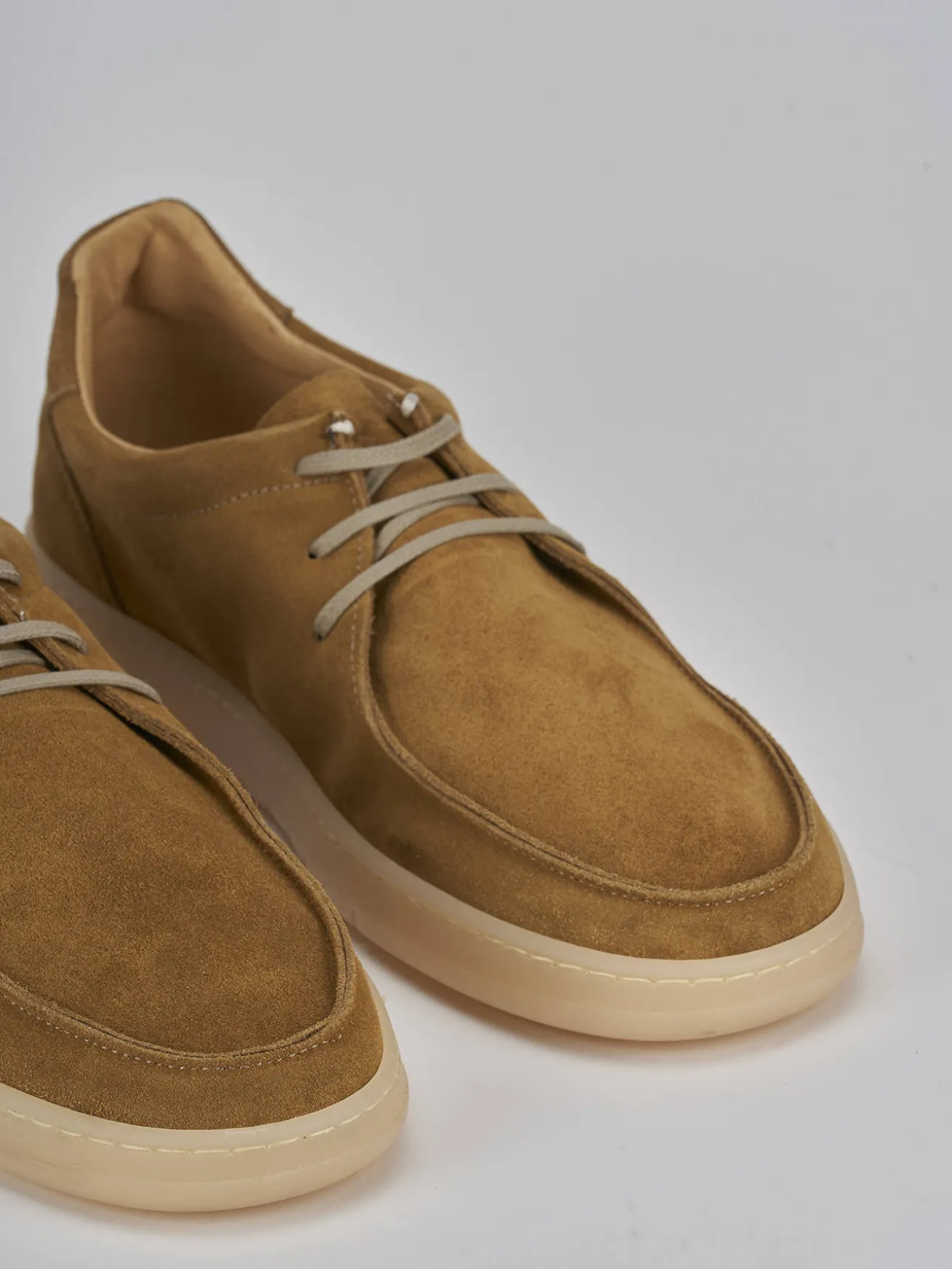 Sneakers camoscio marrone