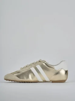 Sneakers laminato oro