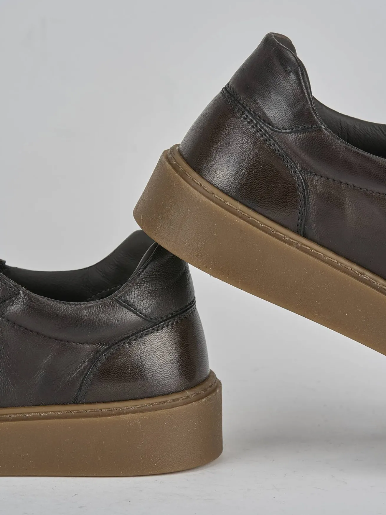 Sneakers pelle testa