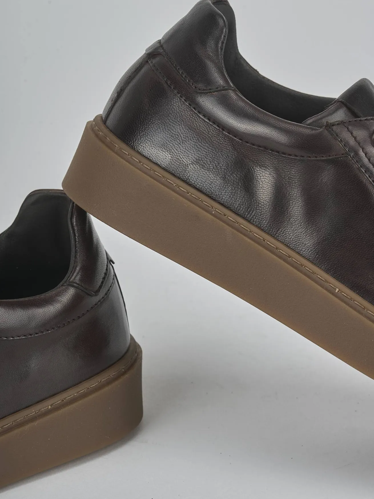 Sneakers pelle testa