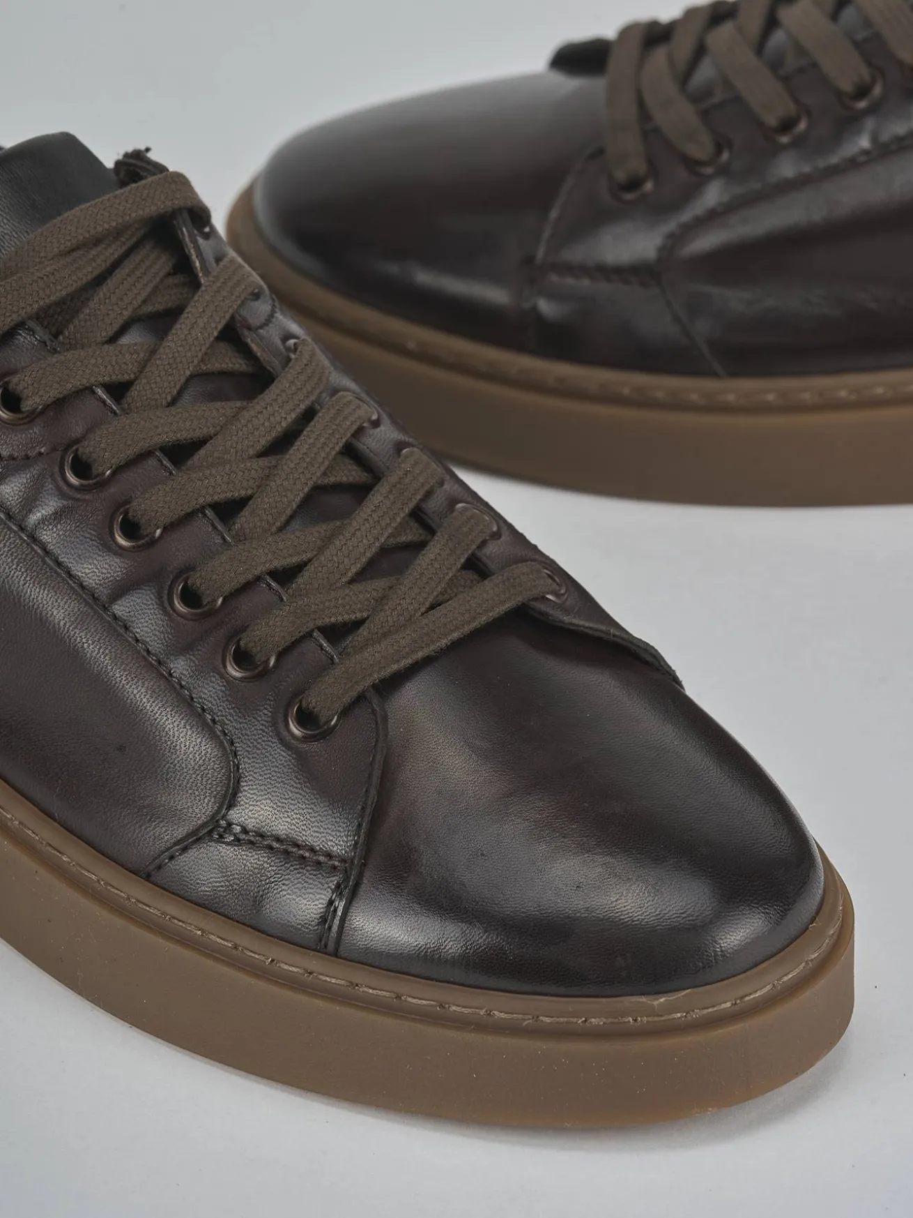 Sneakers pelle testa