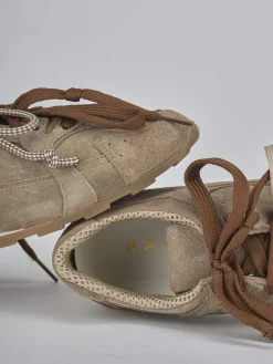 Sneakers tacco 1cm camoscio beige