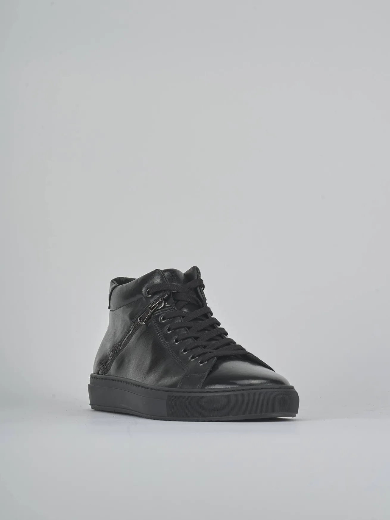 Sneakers tacco 1cm pelle nero