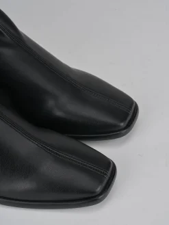 Stivale scosciato tacco 5cm nero pelle