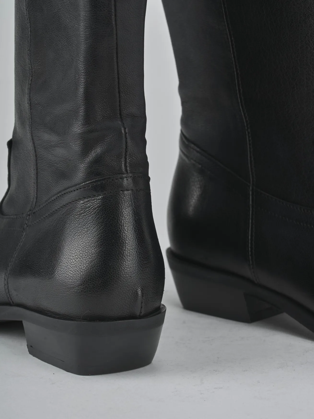 Stivale tacco 3 cm nero pelle