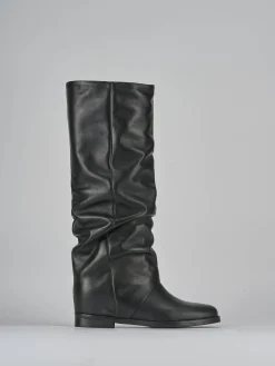 Stivale tacco 2 cm nero pelle