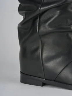 Stivale tacco 2 cm nero pelle