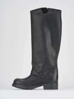 Stivale tacco 2 cm nero pelle