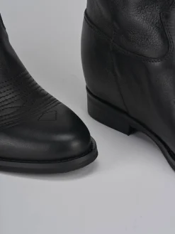 Stivale tacco 1 cm nero pelle