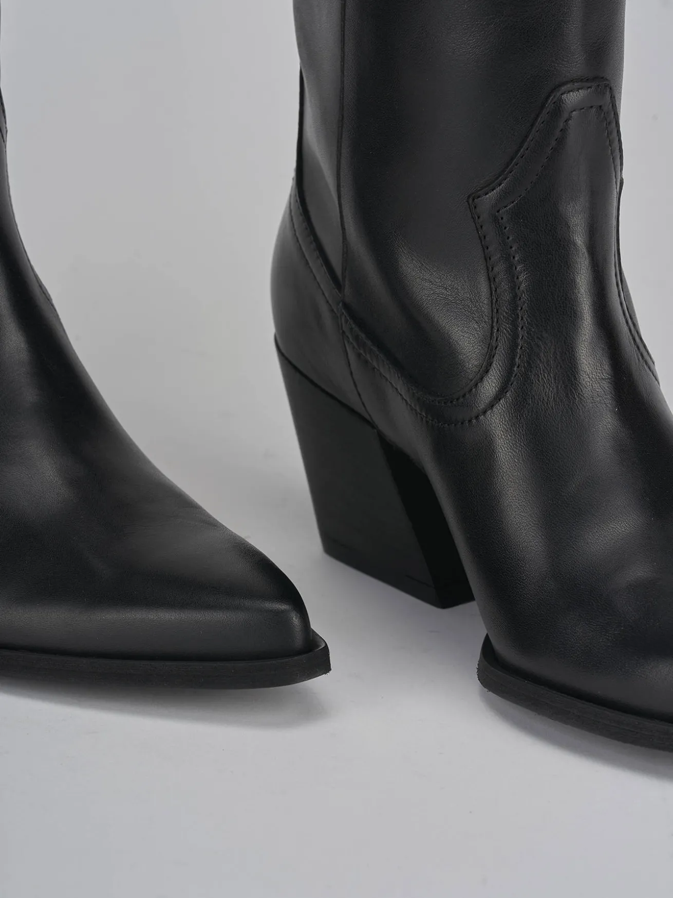 Stivale tacco 7 cm nero pelle