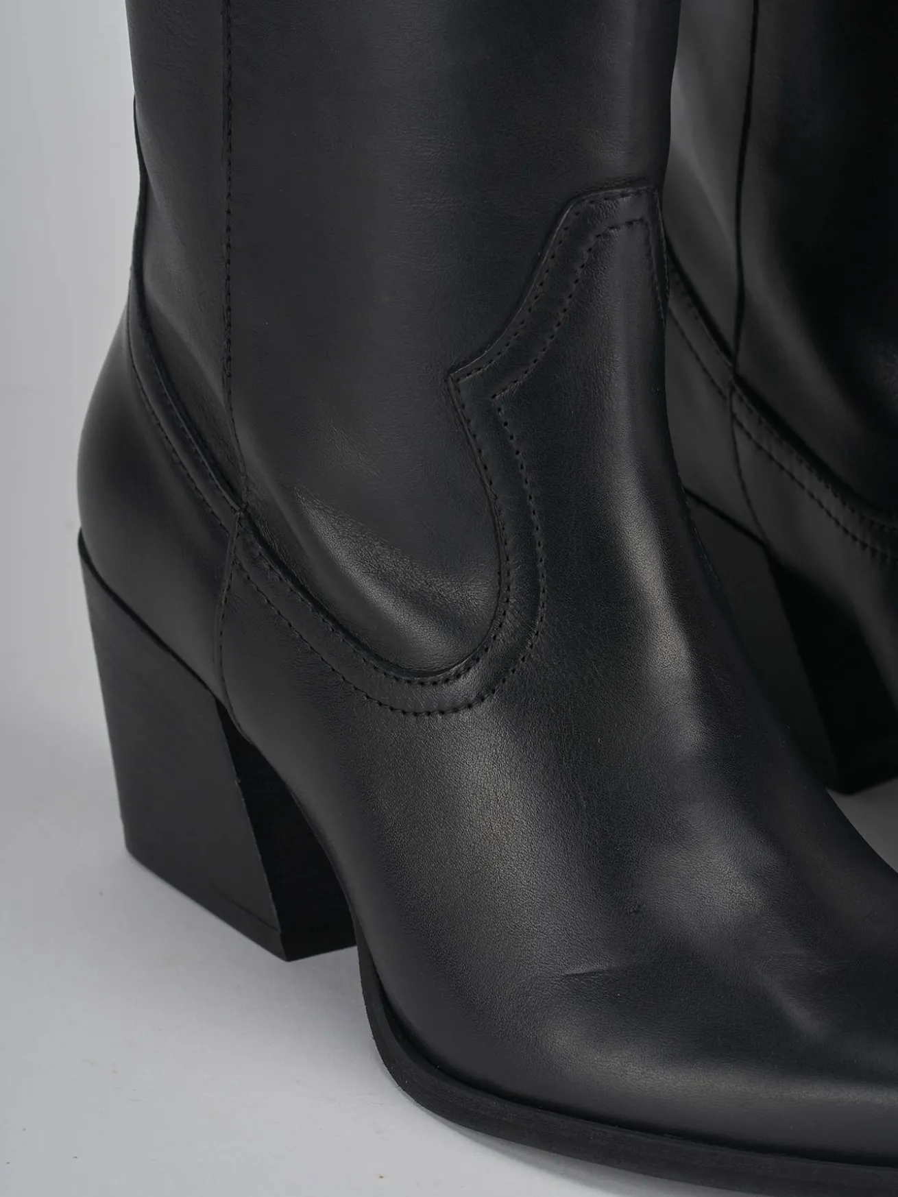 Stivale tacco 7 cm nero pelle