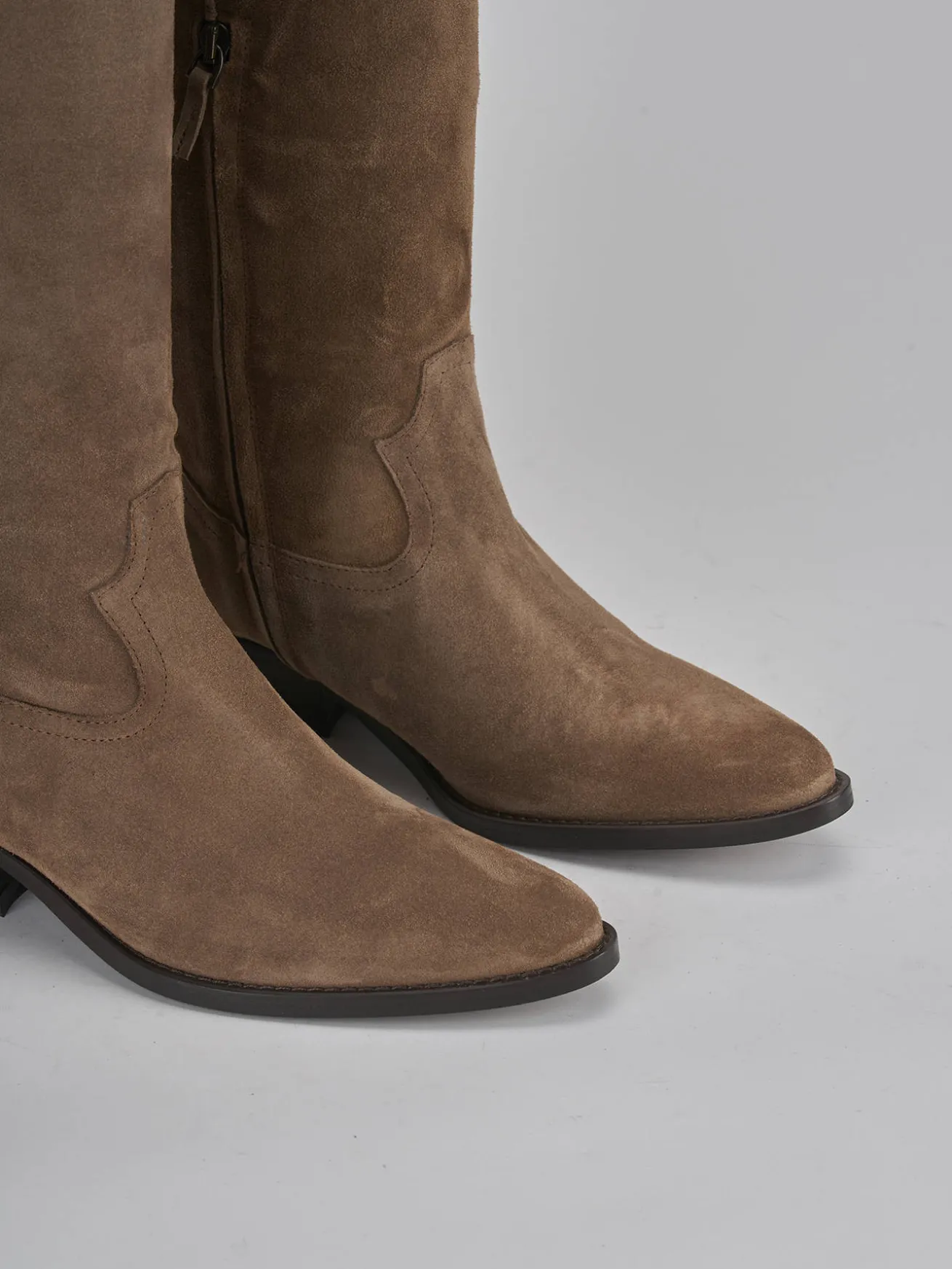 Stivale texano tacco 3 beige camoscio