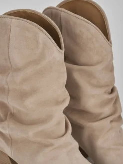 Stivale texano tacco 8 cm beige camoscio