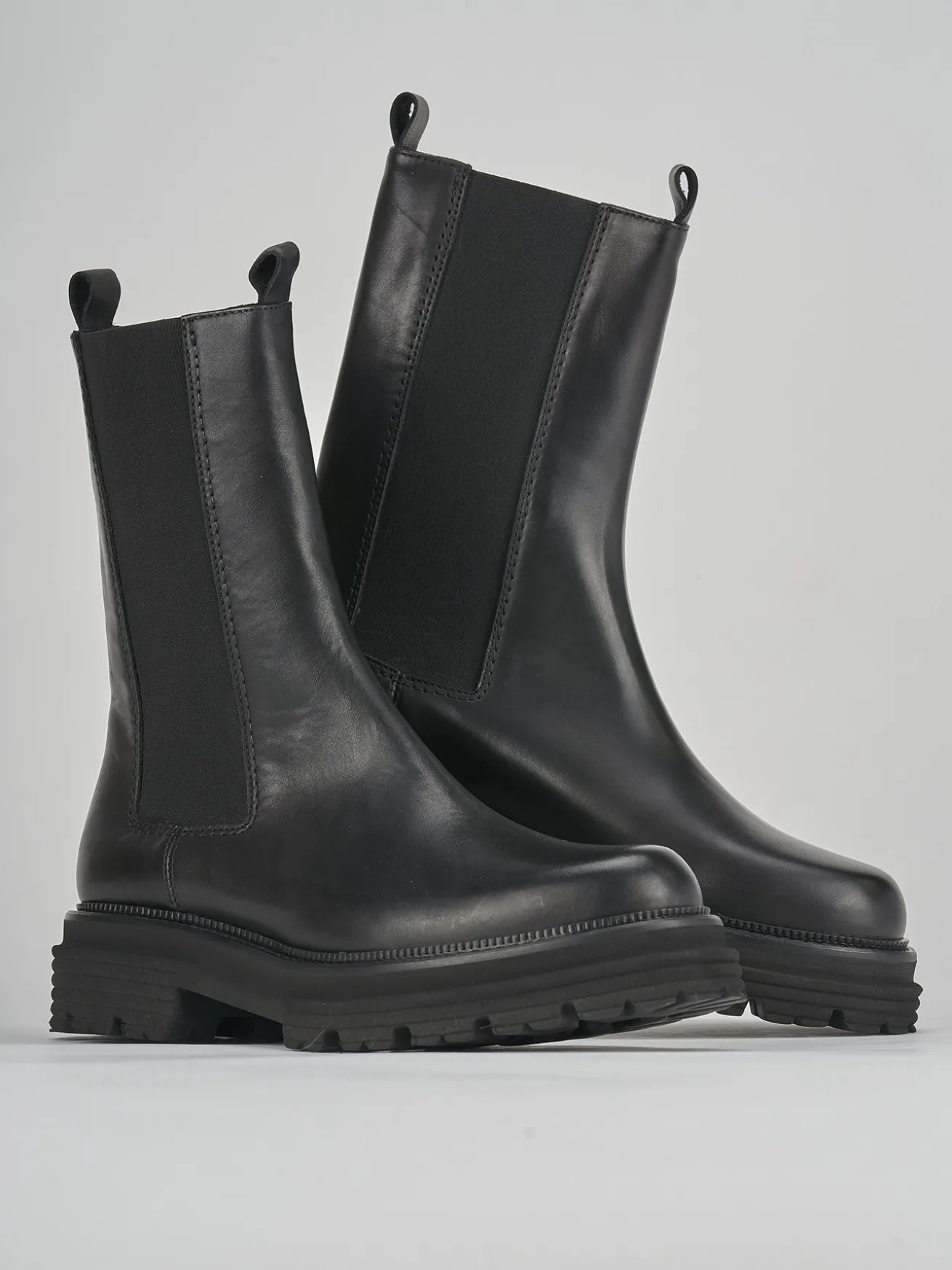 Stivale tronchetto chelsea tacco 2 cm nero pelle