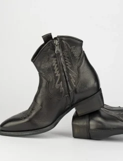 Stivale tronchetto tacco 3cm nero pelle