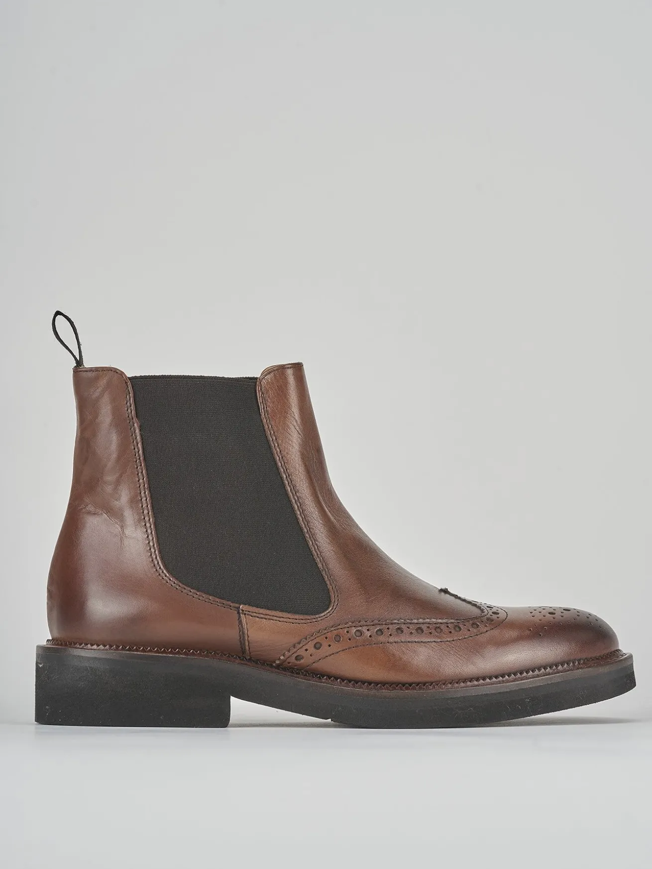 Stivale tronchetto tacco 2 cm marrone pelle