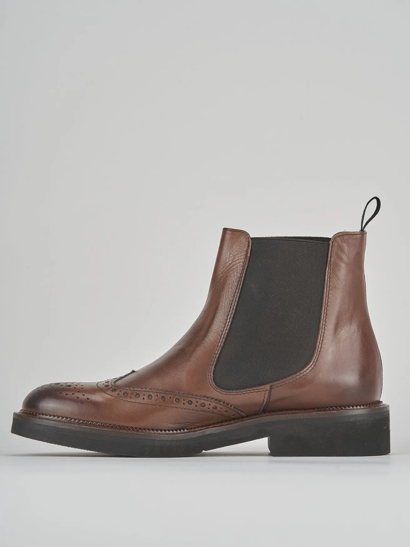 Stivale tronchetto tacco 2 cm marrone pelle