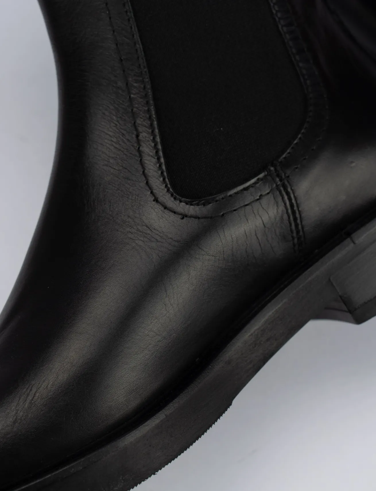 Stivale tronchetto tacco 1 cm nero pelle