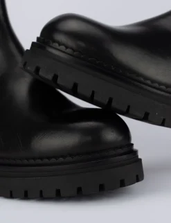 Stivale tronchetto tacco 1 cm nero pelle