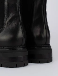 Stivale tronchetto tacco 1 cm nero pelle