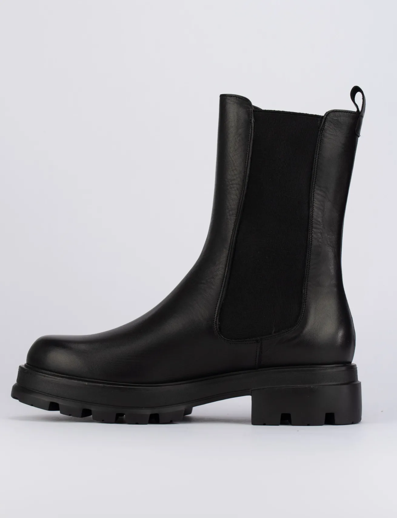 Stivale tronchetto tacco 2 cm nero pelle