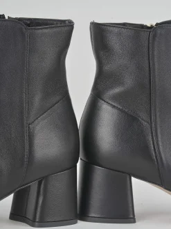 Stivale tronchetto tacco 5 cm nero pelle