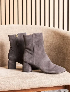 Stivaletti tacco 6cm camoscio grigio