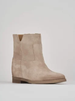 Stivaletti tacco 2cm camoscio beige