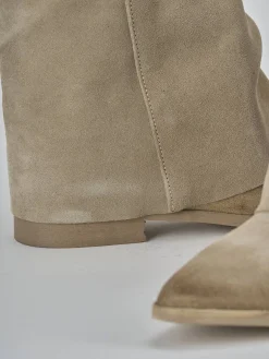 Stivaletti tacco 1cm camoscio beige