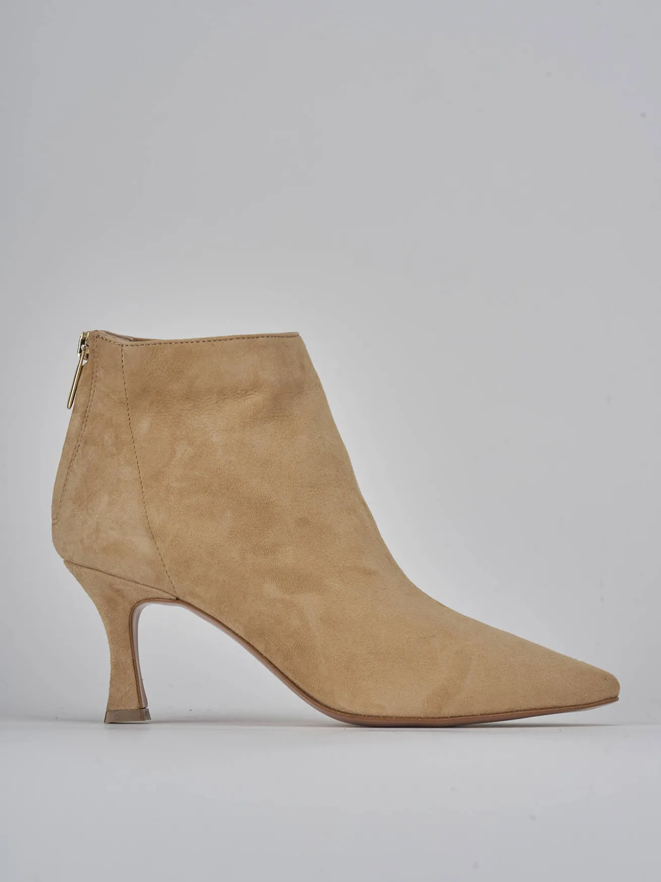 Stivaletti tacco 7cm camoscio beige