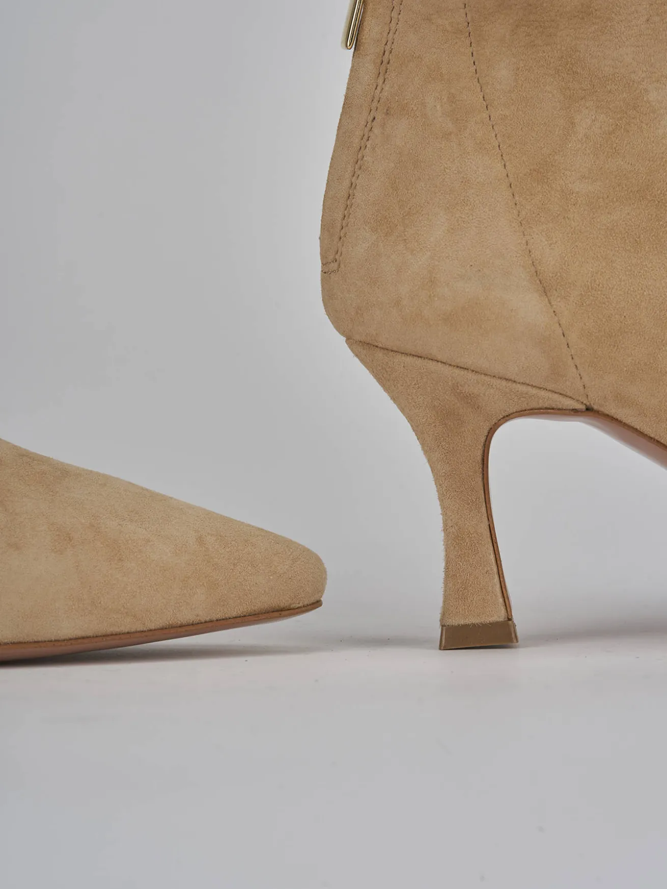Stivaletti tacco 7cm camoscio beige