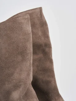 Stivaletti tacco 2cm camoscio beige