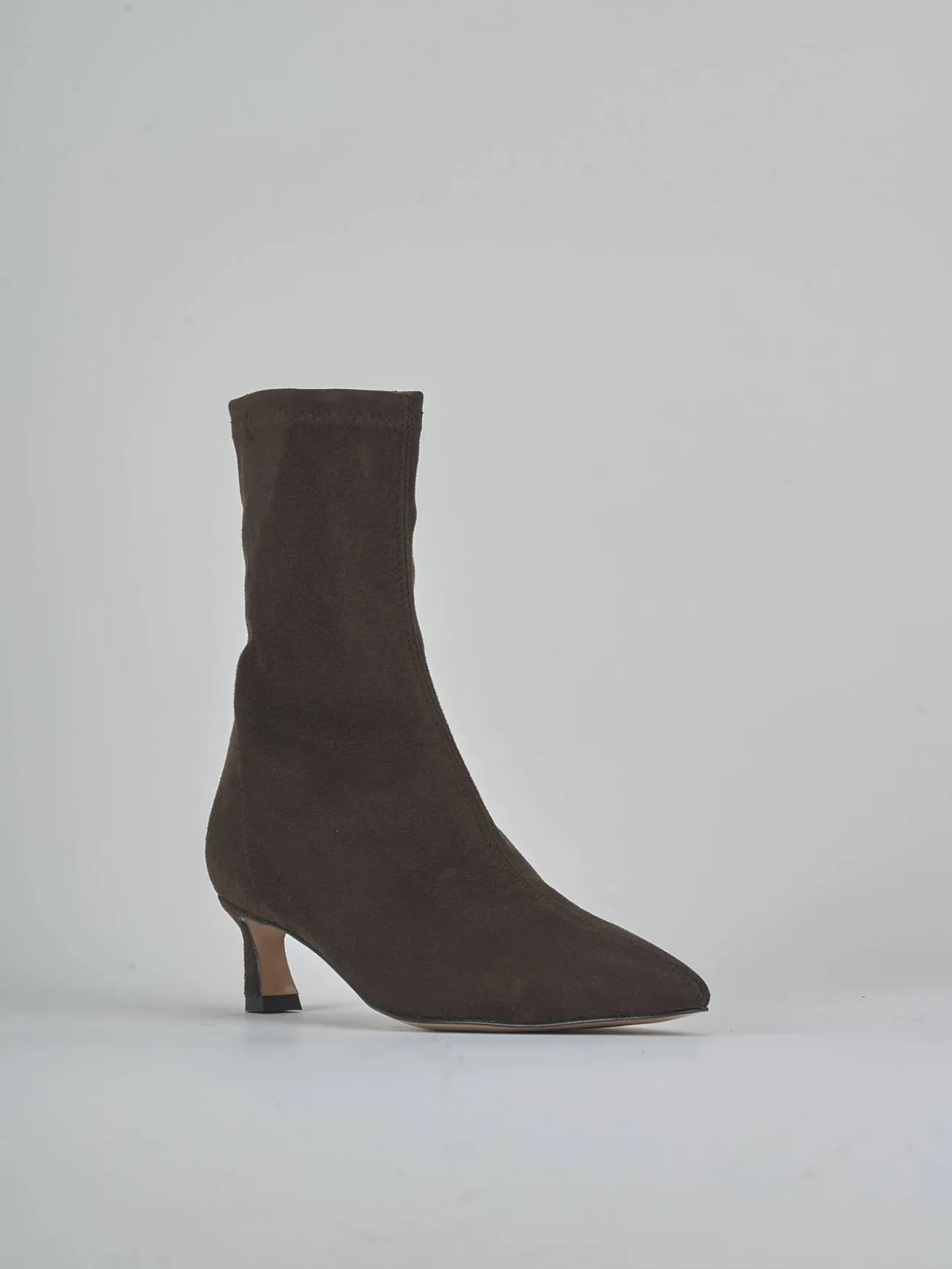 Stivaletti tacco 5cm camoscio testa