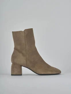 Stivaletti tacco 6cm camoscio beige