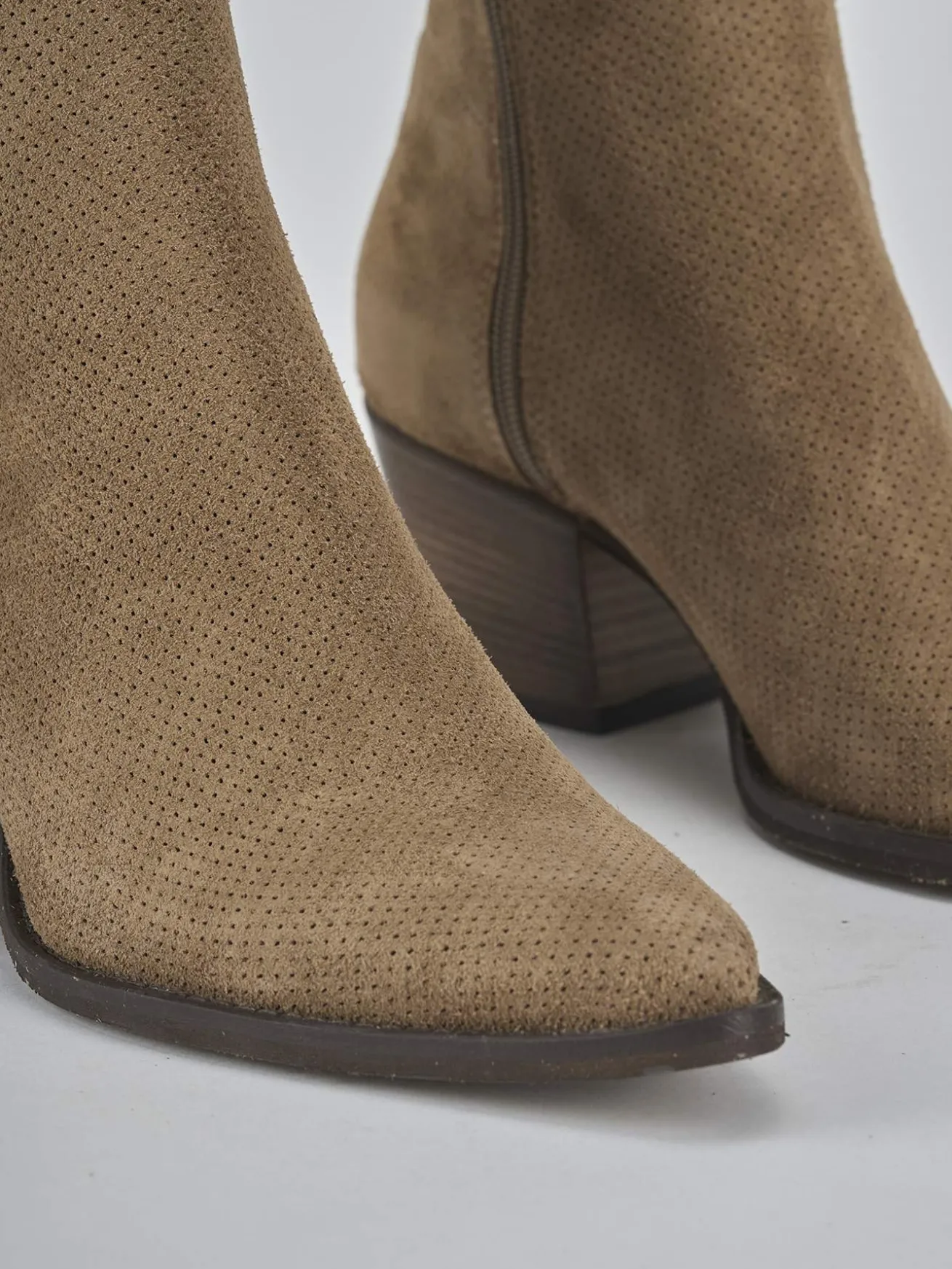 Stivaletti tacco 6cm camoscio marrone