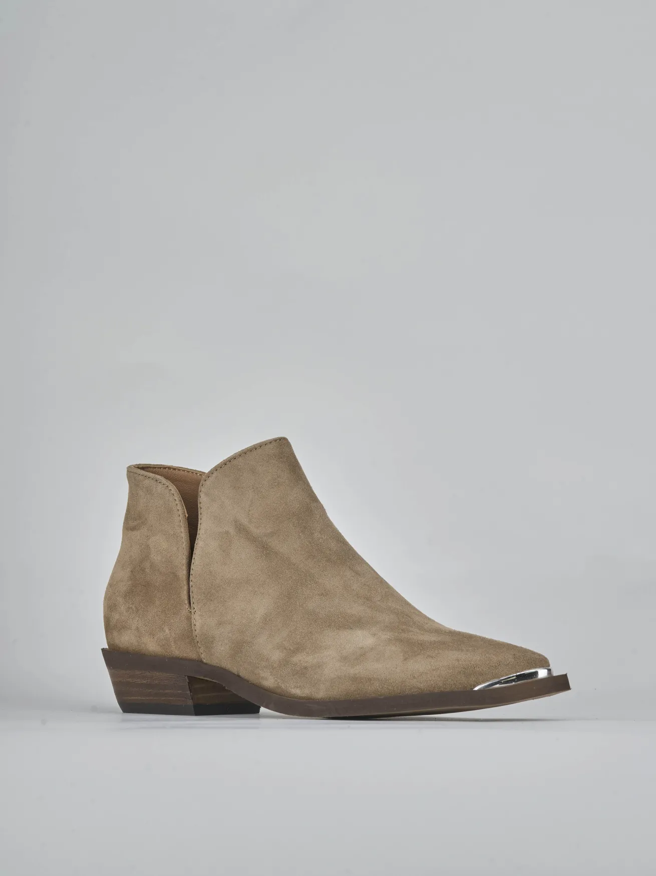 Stivaletti tacco 3cm camoscio marrone