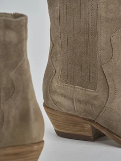 Stivaletti tacco 4cm camoscio beige