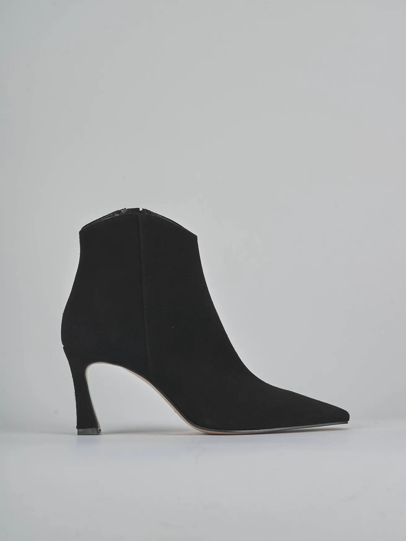 Stivaletti tacco 8cm camoscio nero