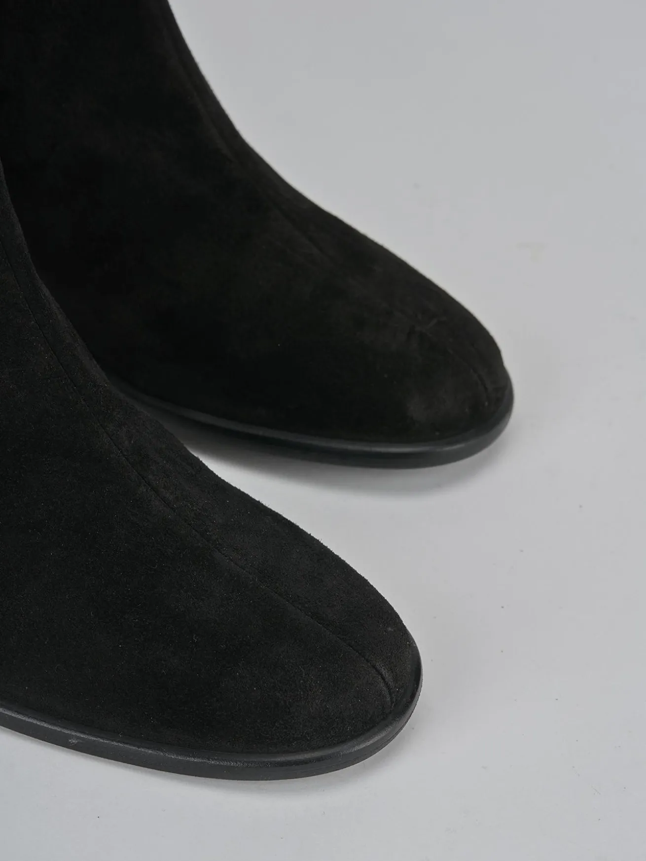 Stivaletti tacco 5cm camoscio nero