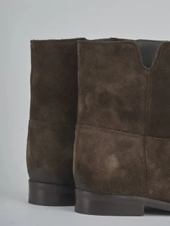 Stivaletti tacco 2cm camoscio testa