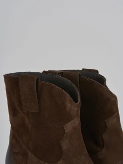 Stivaletti tacco 3cm camoscio testa