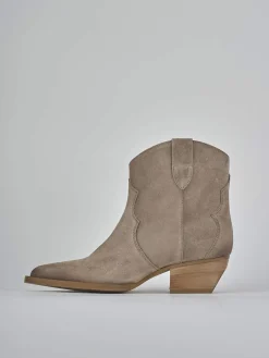 Stivaletti tacco 5cm camoscio beige