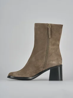 Stivaletti tacco 5cm camoscio beige