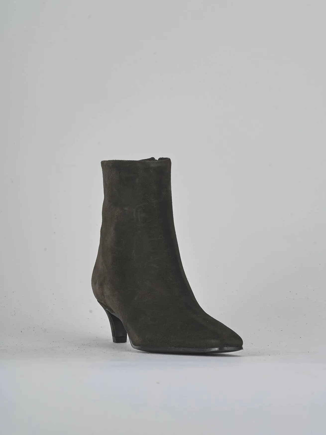 Stivaletti tacco 5cm camoscio testa