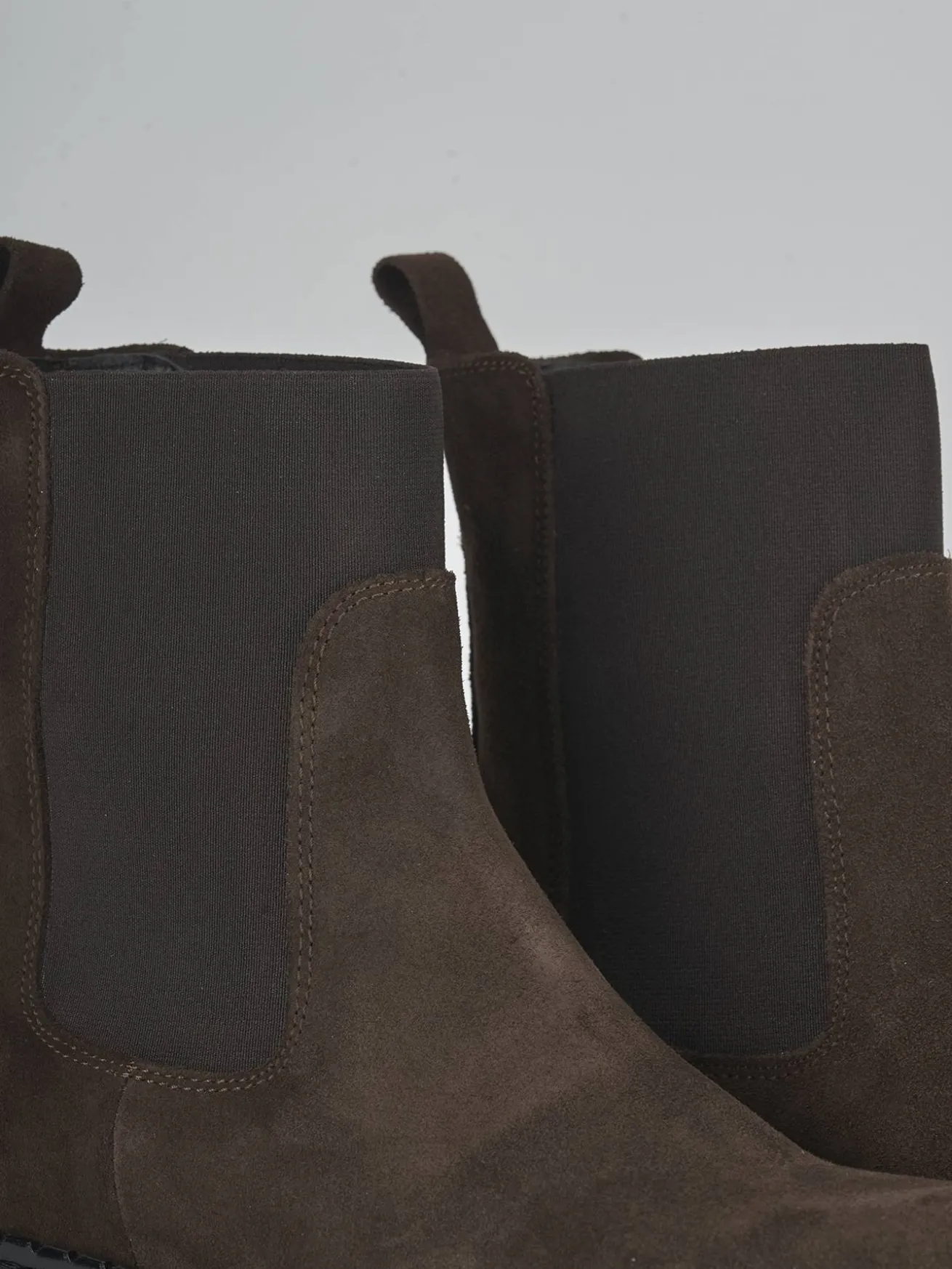 Stivaletti tacco 2cm camoscio testa