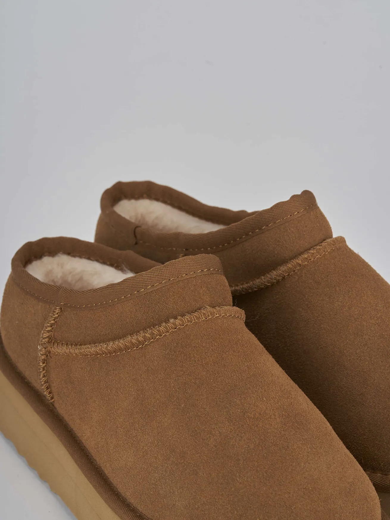 Stivaletti tacco 2cm camoscio marrone